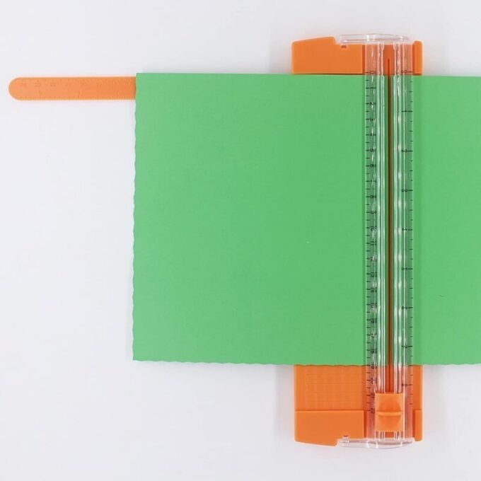 Guillotina de papel cortador con regla extraible FK22B-111